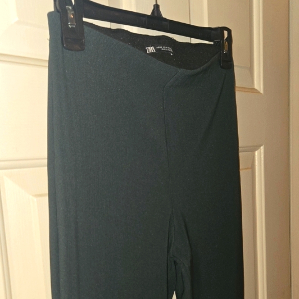 Zara Green Flare Pants💙